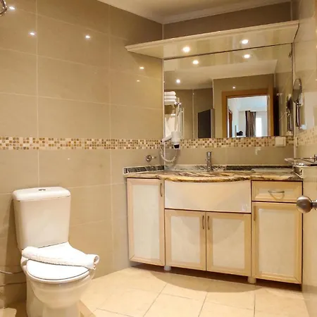 07 Group Hotel apartamentowy 3*