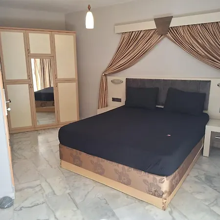 Hotel apartamentowy 07 Group