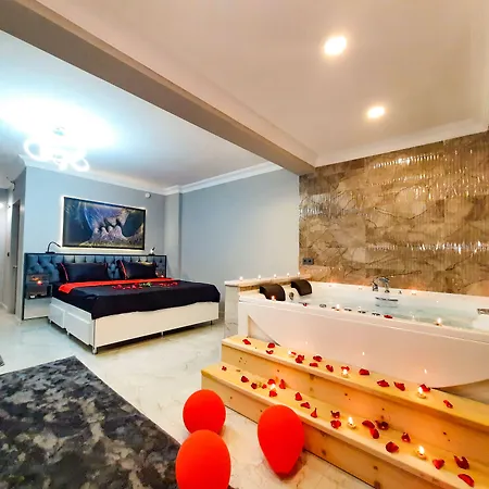 07 Group Aparthotel 3*