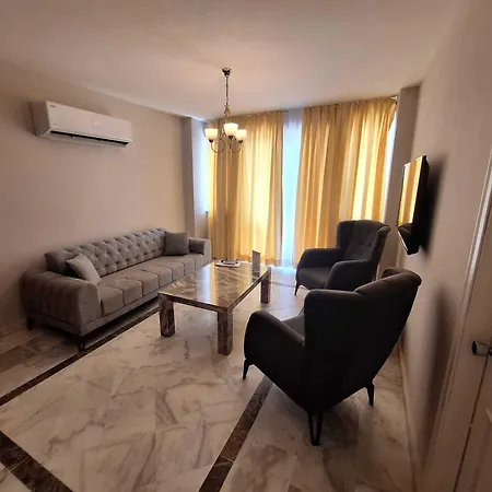 07 Group Aparthotel 3*