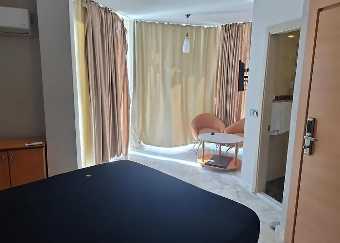 07 Group Apartmanhotel